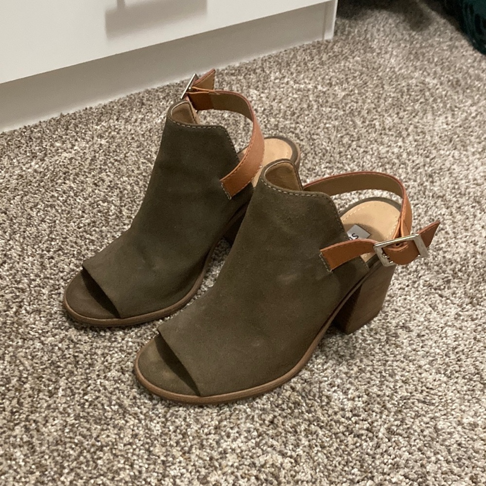 Steve Madden Buckled Block Heel